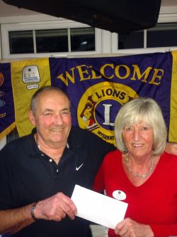 Zone Chair Lynne Smith presents Lion Brian Plater with 15 years of Membership Award Zone Chair Lynne Smith presents Brian with 15 year certificate